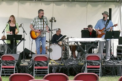Image of One Ton of Ducks in concert