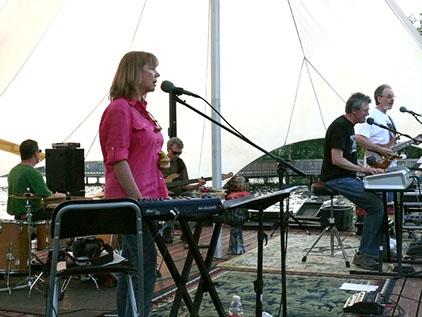 Image of One Ton of Ducks in concert